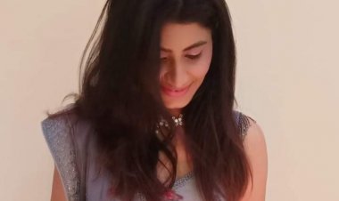 एक्ट्रेस रेखा पाटिल ने साथी कलाकारों व शुभचिंतकों के साथ मनाया अपना जन्मदिन