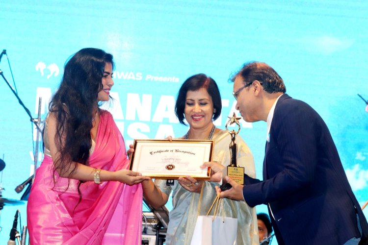 कोरोना वारियर एक्ट्रेस शिखा मल्होत्रा को विश्वास NGO ने "कोरोना वारियर अवार्ड" देकर किया सम्मानित 