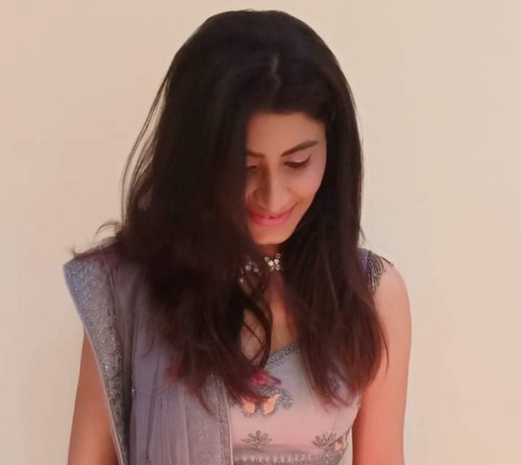 एक्ट्रेस रेखा पाटिल ने साथी कलाकारों व शुभचिंतकों के साथ मनाया अपना जन्मदिन