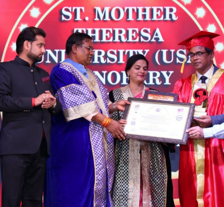 अमेरिका की सेंट मदर टेरेसा यूनिवर्सिटी द्वारा निर्देशक रंजन सिंह को दी गई डॉक्टरेट की मानद उपाधि