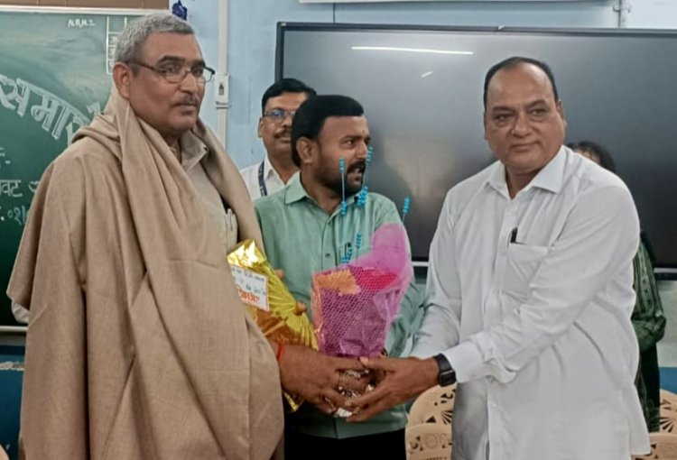 विद्या ,विद्यालय और विद्यार्थियों के प्रति समर्पित रहे लल्लन यादव का सम्मान समारोह संपन्न...