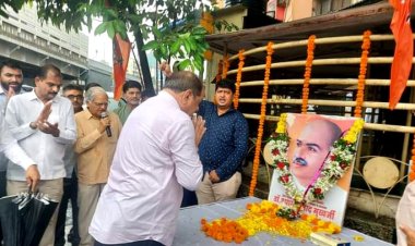 जनसंघ के संस्थापक डॉ.श्यामा प्रसाद मुखर्जी की जयंती पर सांसद श्री गोपाल शेट्टी ने बिखेरे श्रद्धा के फूल