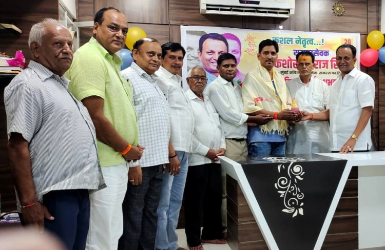 एड. प्रशांत परदेशी का समरस फाउंडेशन ने  किया सत्कार....