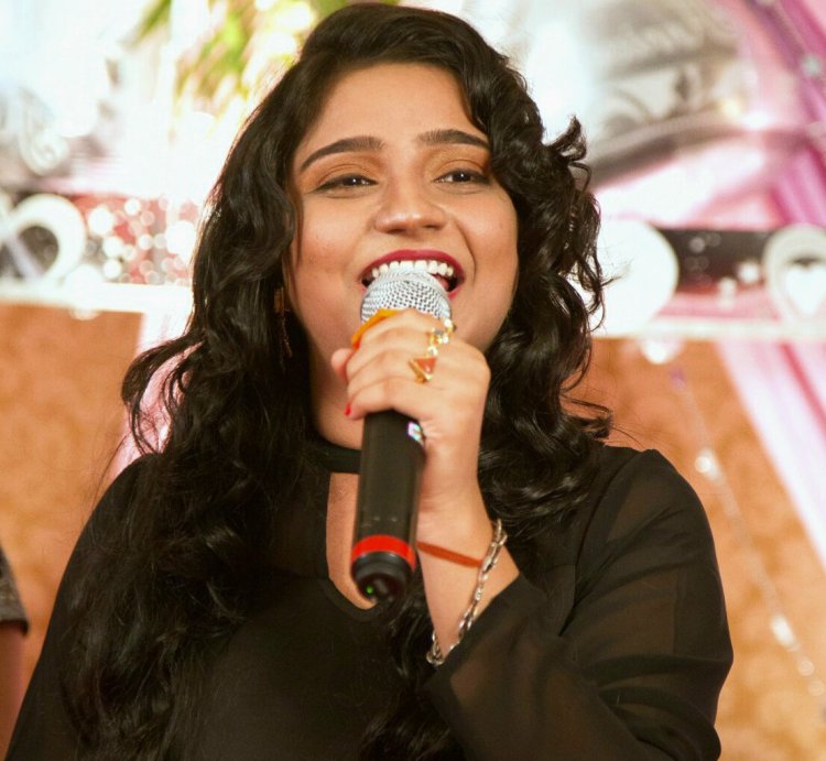 जुग जुग जियो में खूब चल रहा है बिहार की बेटी स्वाति शर्मा की आवाज का जादू