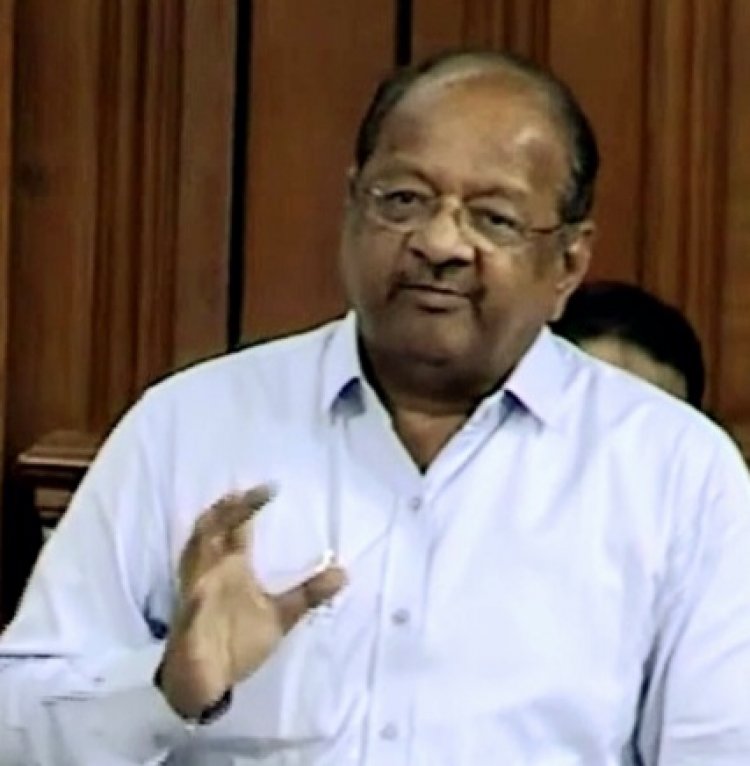 सांसद श्री गोपाल शेट्टी की दरख्वास्त पर तीन आयएएस अधिकारियों को नोटिस : मामला जनप्रतिनिधि के विशेषाधिकार हनन का !