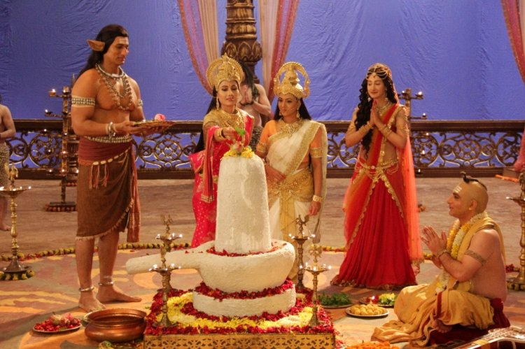 &TV के इन शोज़ में किरदारों का होगा  मुश्किलों से  सामना ! 