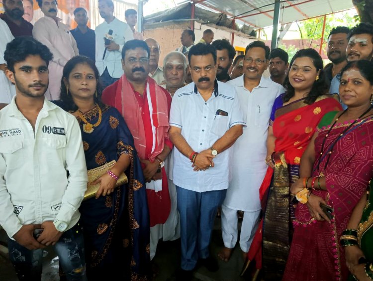 हर हर महादेव के उदघोष से गूंजा स्वयंभू तपेश्वर मंदिर.....