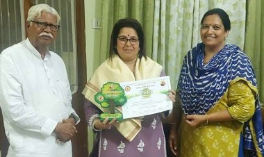 वर्धा के शिवार सम्मेलन में हिंदी सेवियों का हुआ सम्मान