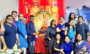 मालाड में आकर्षक और दिव्य श्री गणेश मूर्ति की स्थापना...