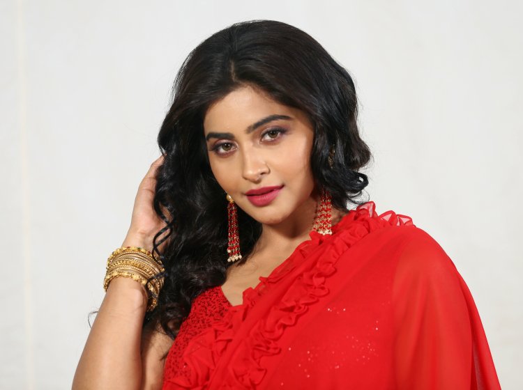 सोनी सब के ‘मैडम सर’ में युक्ति कपूर का डबल रोल !