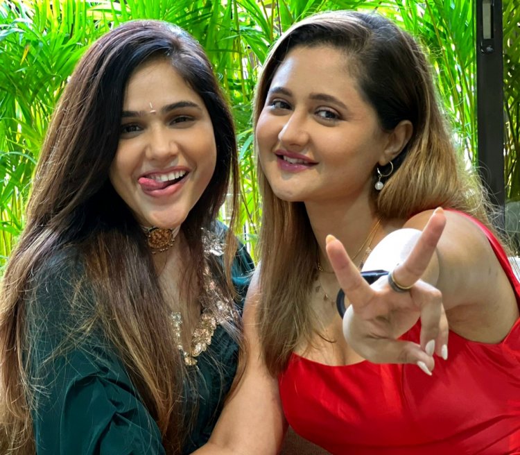 Mrunal Jain celebrates Rakhi with her actor-sister Rashami Desai !