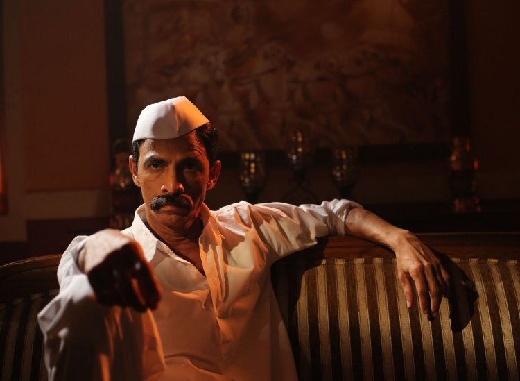  'दगडीचाळ २' मध्ये 'शकिल' आणि 'डॅडी' मध्ये रंगणार नव राजकारण...