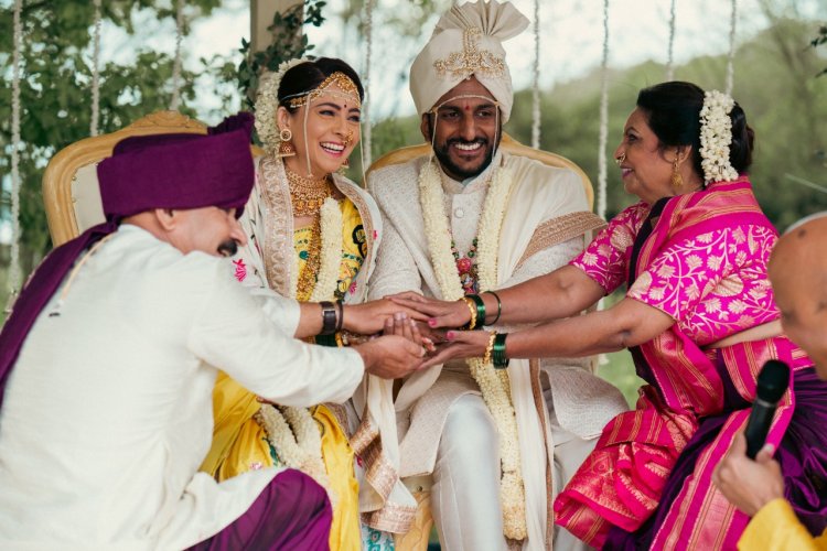 सोनाली- कुणालच्या लग्नाचे स्पेशल गाणे ‘तुला मी, मला तू...’ प्रेक्षकांच्या भेटीला