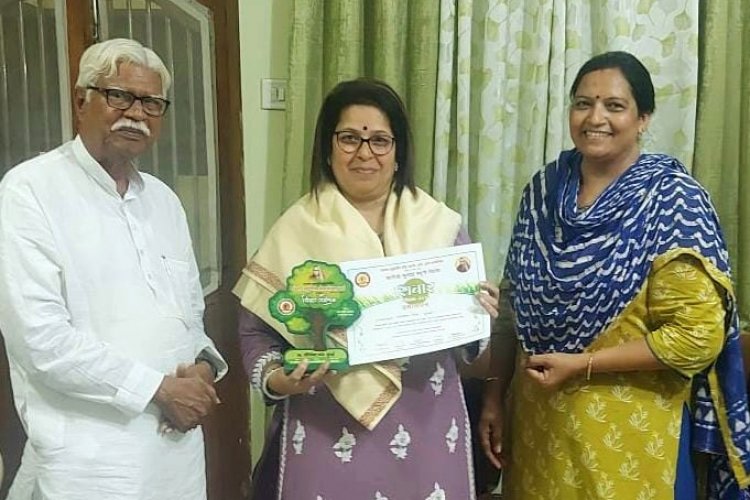 वर्धा के शिवार सम्मेलन में हिंदी सेवियों का हुआ सम्मान