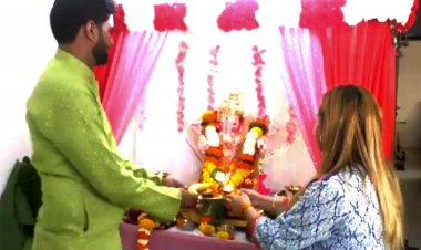 अभिनेता विनोद यादव के घर पधारे मंगलमूर्ति गणपति बप्पा