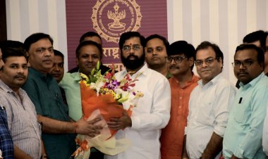 THANK YOU CM : मुंबई में हिंदी पत्रकार भवन बनाने की मांग लेकर मुख्यमंत्री से मिले वरिष्ठ पत्रकार 