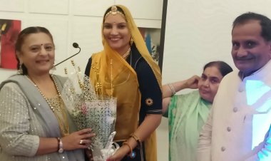 डॉ. मंजू लोढ़ा ने किया 25 हजार महिलाओं को रोजगार अवसर दिलाने वाली रूमा देवी को सम्मानित