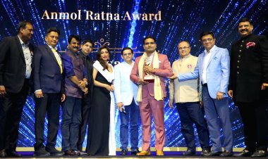 नेशनल ज्वैलरी अवार्ड्स - 2022 :  टी एस कल्याणरमन ‘अनमोल रत्न’ से सम्मानित