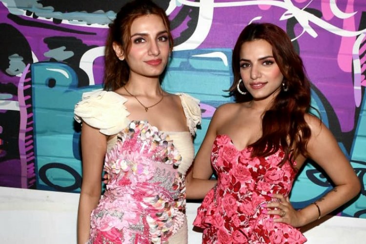 Spotted : Sukriti Kakar & Prakriti Kakar spotted in the city while promoting their new song "Dobara" 