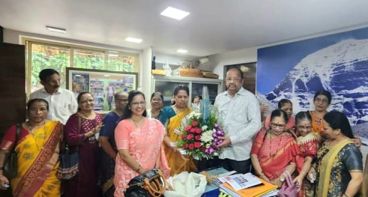 महिला आधार भवन नारी शक्ति के सुपुर्द करवानेवाले सांसद श्री गोपाल शेट्टी का सैकड़ों महिलाओं ने माना आभार, किया सम्मानित ...