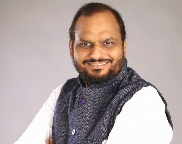 वागीश सारस्वत की लेखनी से हिंदी दिवस पर विशेष कविता - "जय-जय हिंदी"