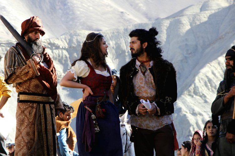 OMG... क्‍या अली गुलामों का कारोबार करनेवाले व्‍यापारियों के चंगुल से बचने का उपाय ढूंढ पायेगा ?