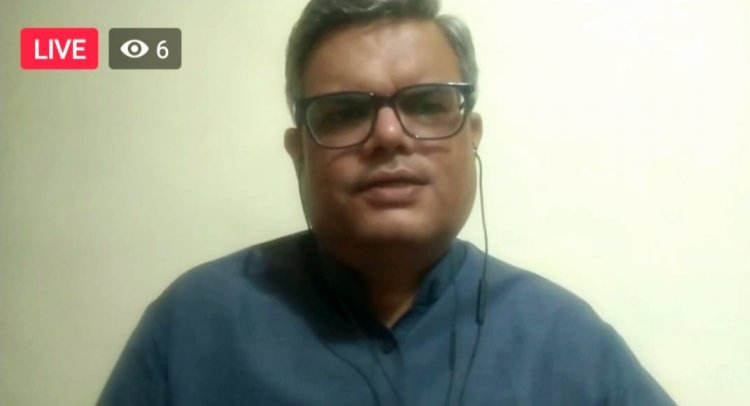 डॉ. दिनेश प्रताप सिंह द्वारा हिंदी साहित्य पर व्याख्यान ...