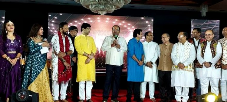 DHOOM MACHA LE DAY 1 :  बीएमबी के शानदार गरबा महोत्सव "धूम मचा ले 2022" की रघुलीला मॉल में धूम !!!