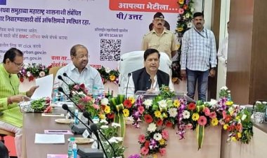 सांसद श्री गोपाल शेट्टी ने पालक मंत्री श्री मंगलप्रभात लोढ़ा के जनता दरबार में की नागरिकों के हितों पर चर्चा...