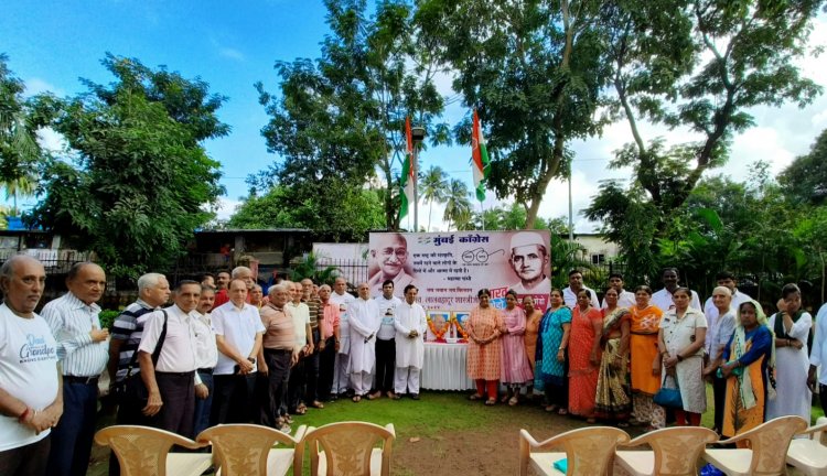 राष्ट्रपिता महात्मा गांधी और लालबहादुर शास्त्री की जयंती पर कांग्रेस ने किया उनको याद, दी भावभीनी श्रद्धांजलि