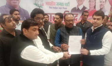 मीरा रोड का नवनिर्मित कोर्ट शीघ्र शुरू कराने के लिए वकीलों ने दिया ज्ञापन 