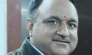 कविता  : मनिहारिन 