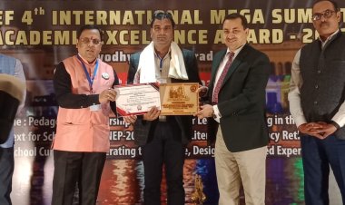 सीबीएसई मेगा समिट में राहुल इंटरनेशनल पब्लिक स्कूल को एकेडमिक उत्कृष्ट पुरस्कार