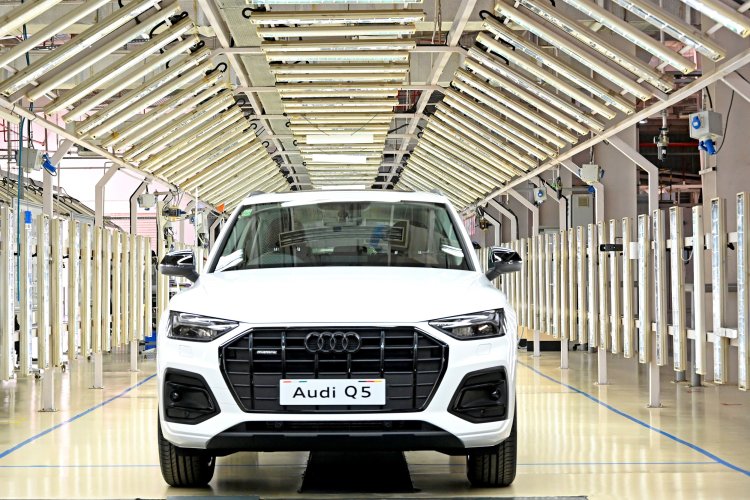 AUDI Q5 : लक्जरी कार निर्माता ऑडी इंडिया ने ऑडी क्यू5 का स्पेशल एडिशन किया लॉन्च