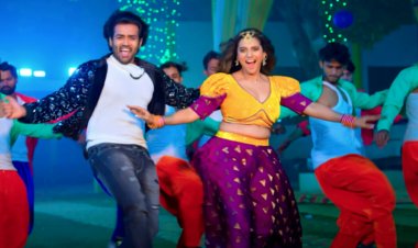 अक्षरा सिंह की ‘कमरिया’ का मचा गदर !