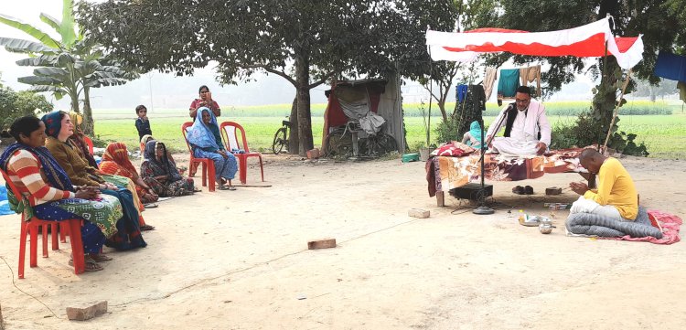 दिवंगत समाजसेवी कृष्णचंद्र उर्फ कप्तान पांडे को श्रद्धांजलि देने पहुंचीं पूर्व विधायक श्रद्धा यादव