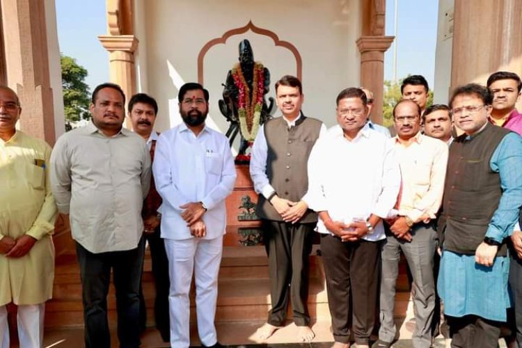 मुख्यमंत्री और उप-मुख्यमंत्री राष्ट्रीय स्वयंसेवक संघ के मुख्यालय पहुंचे