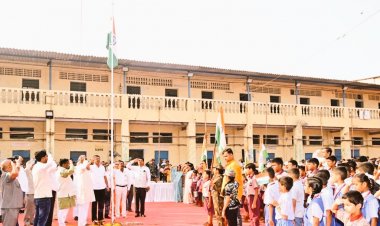 मानव विकास विद्यालय में गणतंत्र दिवस पर हुआ ध्वजारोहण 