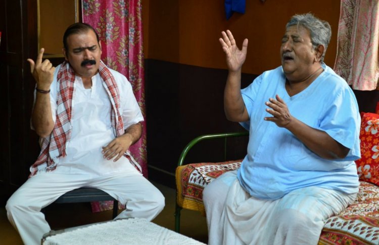 'पोस्ट ऑफीस उघडं आहे' मालिकेत गुरुशिष्याची जोडी मकरंद अनासपुरे आणि दिलीप घारे !