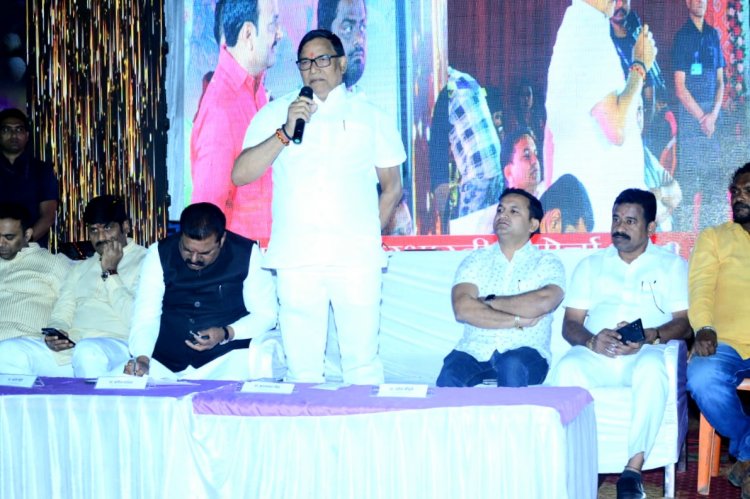 महाराष्ट्र की अस्मिता पर कभी आंच आई तो सबसे पहले उत्तर भारतीय अपना बलिदान देगा - कृपाशंकर सिंह