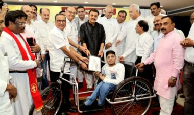 मुंबई के प्रथम उत्तर भारतीय महापौर रहे आर.आर. सिंह की प्रथम पुण्यतिथि पर श्रद्धांजलि दी गई 