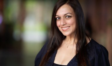 Meet Komal Shahani, who talks about her working experience !