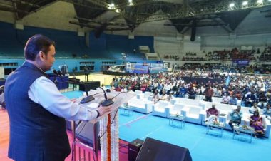 उप-मुख्यमंत्री श्री देवेन्द्र फड़वनीस ने नागपुर विभागीय राजस्व खेल एवं सांस्कृतिक प्रतियोगिता 2023 में की शिरकत