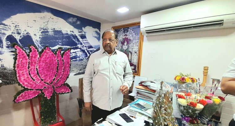 सांसद श्री गोपाल शेट्टी को "संसद रत्न एवार्ड" दिए जाने की घोषणा से उत्साहित नागरिकों और कार्यकर्ताओं ने किया उनका भव्य सत्कार ....