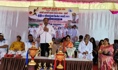 एमबीबीएस करके कोली समाज को गौरवान्वित करनेवाली डॉक्टर नियति महेश म्हात्रे को सांसद गोपाल शेट्टी ने किया सम्मानित