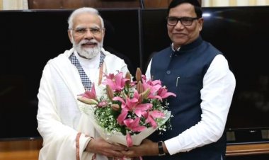 भाजपा प्रदेश उपाध्यक्ष श्री कृपाशंकर सिंह की देश के यशस्वी प्रधानमंत्री श्री नरेंद्र मोदी से सदीक्षा भेंट