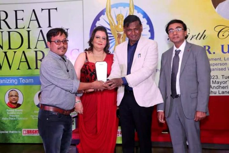 उत्कृष्ट पत्रकारिता के लिए सुरभि सलोनी के संपादक दिनेश चक्रवर्ती को मिला "ग्रेट इंडियन एवॉर्ड" 