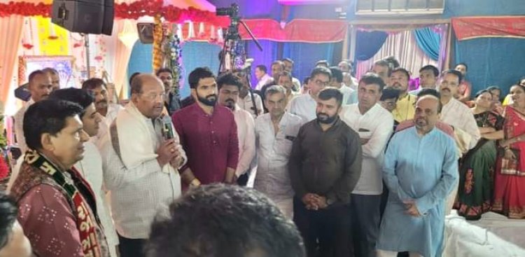  कांदिवली में माता की चौकी के दिव्य आयोजन में पहुंचे सांसद श्री गोपाल शेट्टी