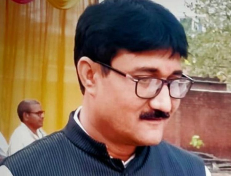 अभी चल रही वाद-विवाद प्रतियोगिता में “देश का भला” नहीं !