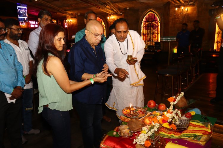 Prem Ma Speed Breaker रोमांटिक कॉमेडी गुजराती फिल्म का धमाकेदार मुहूर्त हुआ संपन्न